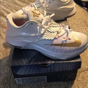 KD 7 Aunt Pearls (willing to negotiate price)